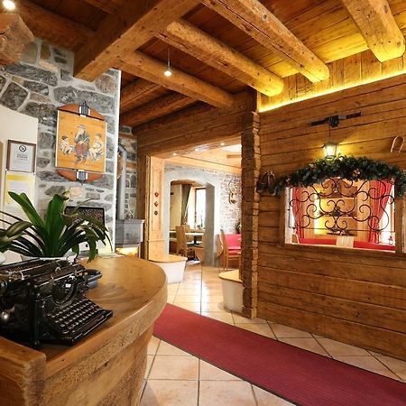 Albergo Centrale Forni di Sopra Eksteriør bilde