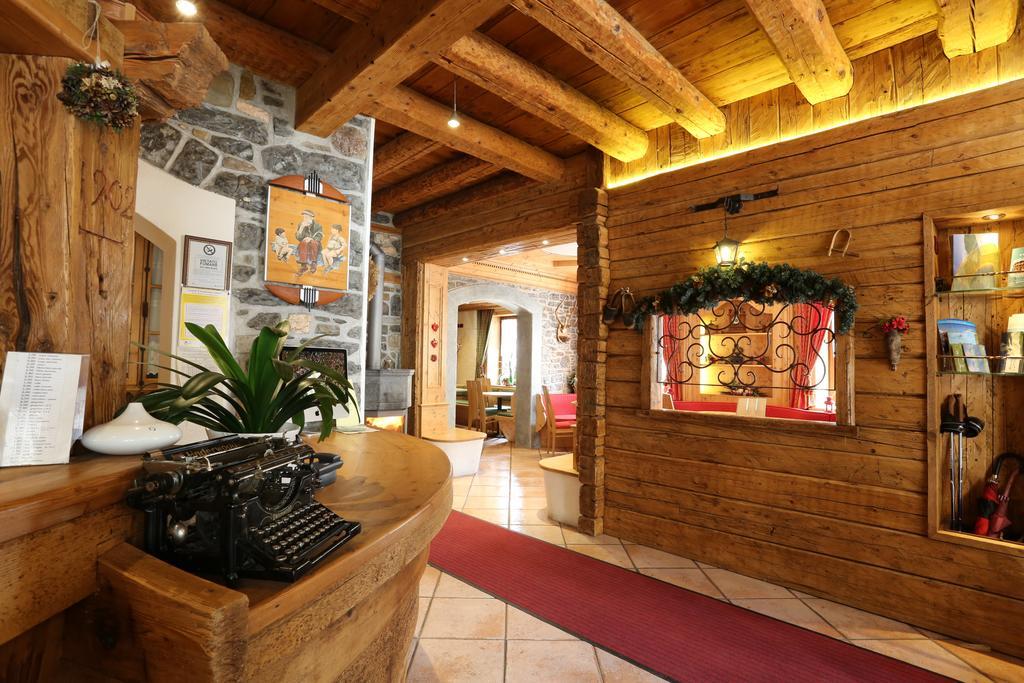 Albergo Centrale Forni di Sopra Eksteriør bilde