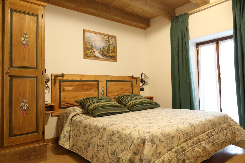 Albergo Centrale Forni di Sopra Eksteriør bilde